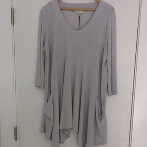 Coletta Lagenlook Boho Strechy Gray V-Neck Women's Tunic Top Pockets 3/4 Sleeves